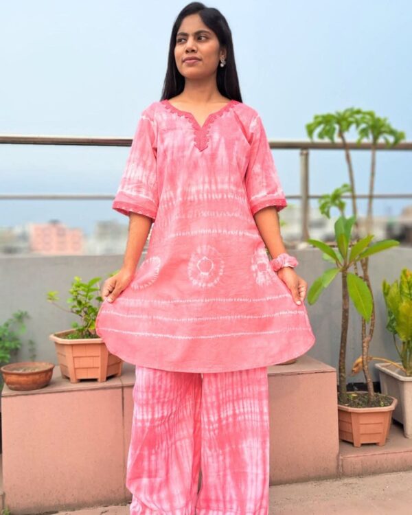 PINK AMBER